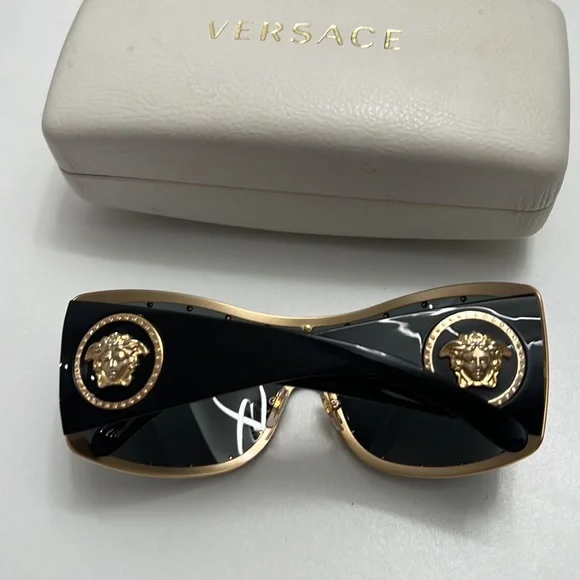 VERSACE SUNGLASSES BLACK with Gold Studs Comes with a box - Picture 7 of 10